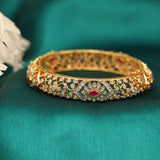 Modern 18K Gold Diamond Bangle (Copy) zaveribros.com