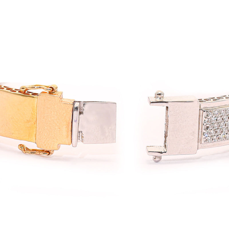 Elegant 22K Gold Diamond Bangle (Copy) zaveribros.com
