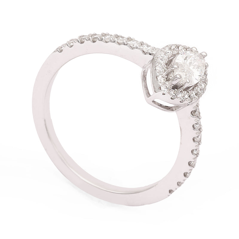 Elegant Solitaire Ring zaveribros.com