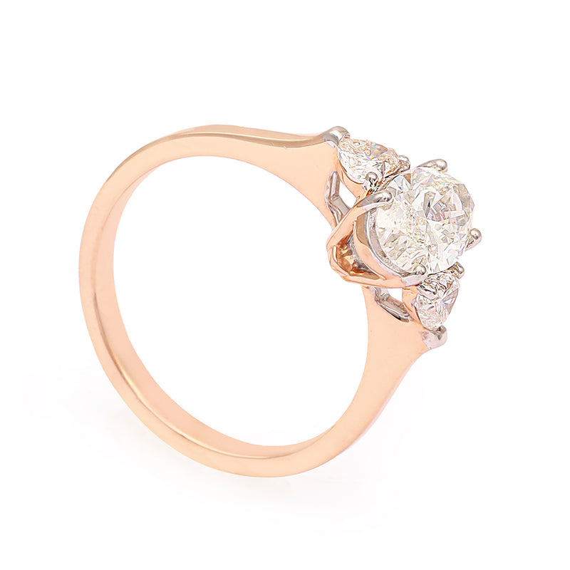 Classic Oval Engagement Ring zaveribros.com