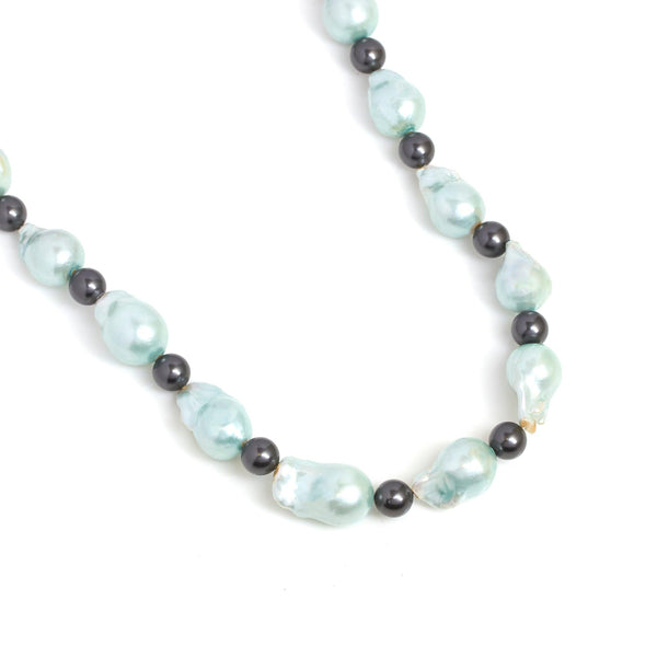 Modern Pearl Chain - zaveribros.com